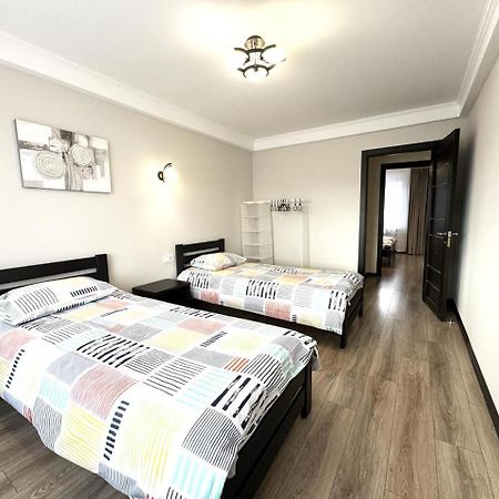 Artal Apartment On Obolonskyi Avenue 16A, 2 Bedroom Κίεβο Εξωτερικό φωτογραφία